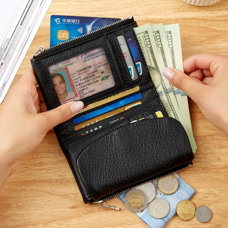 Last Day 49% Off🔥 Pebble Leather Wallet - Buy 2 Get Free Shipping Today