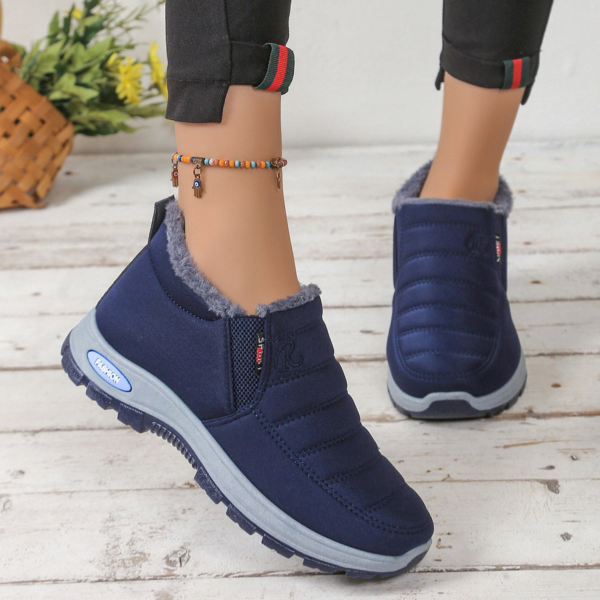 🔥Last Day Promotion 50% OFF🔥 Unisex Warm Sheepskin-Lined Boots , Easy To Wear, Comfortable When Walking